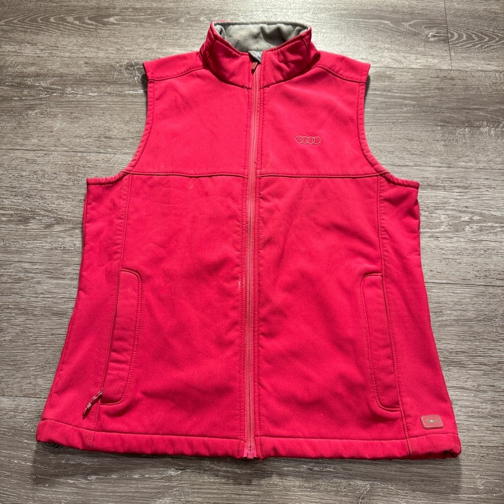 Audi Vest Women‎ M Red Softshell Fleece Lined Full Zip Gorpcore Sporty Active